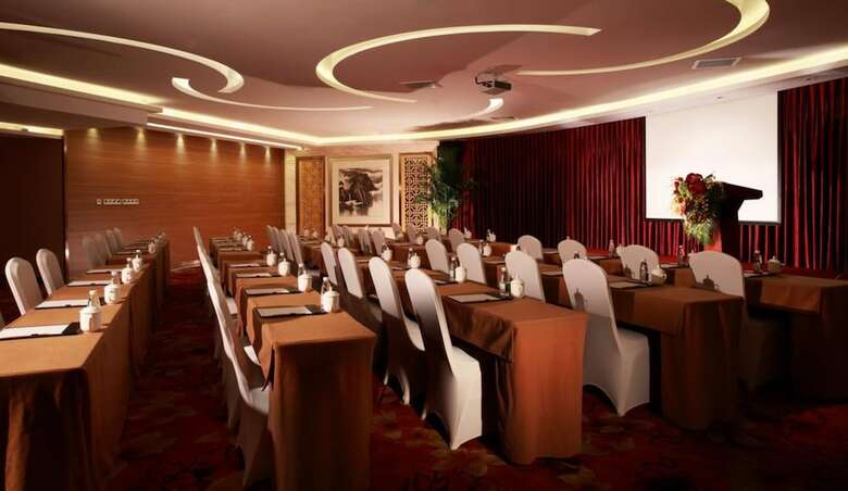 Soluxe Winterless Hotel Beijing