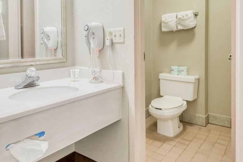 Motel Norcross Inn And Suites