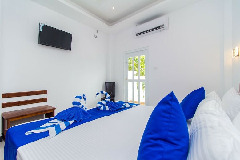 Hotel Lindaura Lagoon
