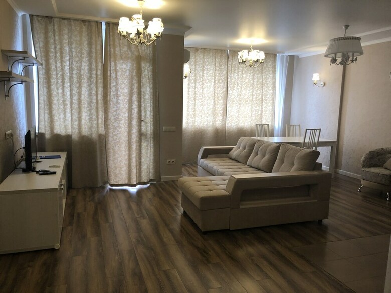 Clever House Apartments