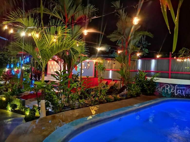 Hostal Millenium Manuel Antonio