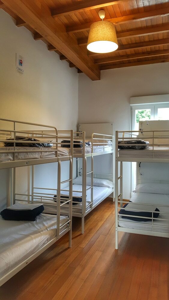 Hostal Albergue Cruces de Iria