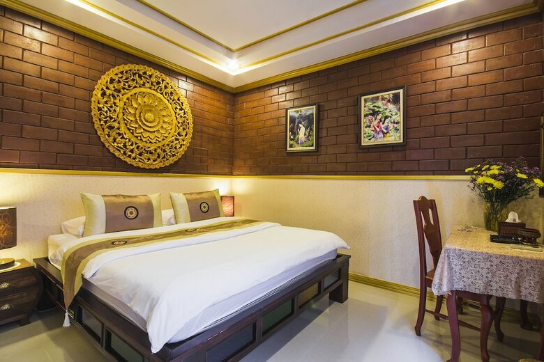 Hotel Irawadee Resort