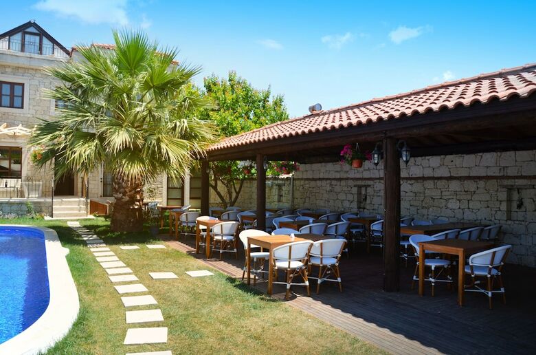World City Alacati Hotel