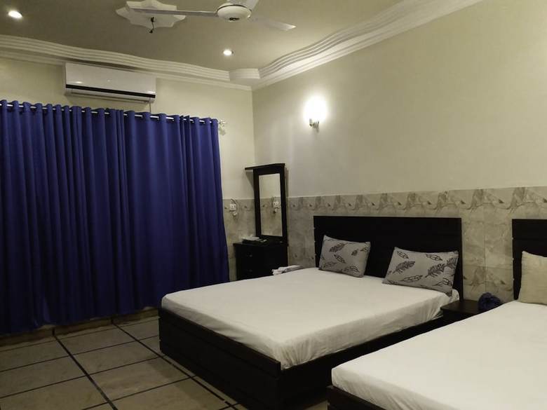 Hotel Elegant Palace Guest House