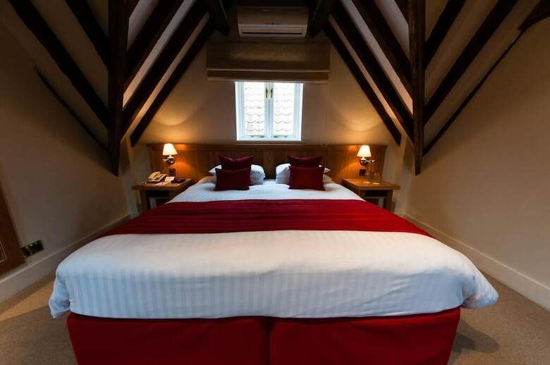 Tewin Bury Farm Hotel
