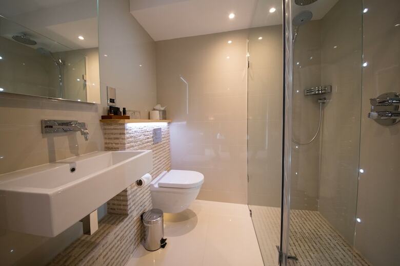 Tewin Bury Farm Hotel