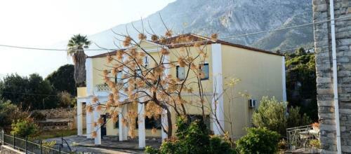 Apartamentos Peskesi Ikaria