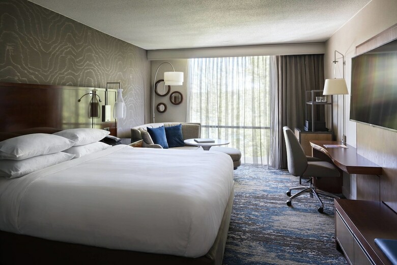 Hotel Boston Marriott Newton