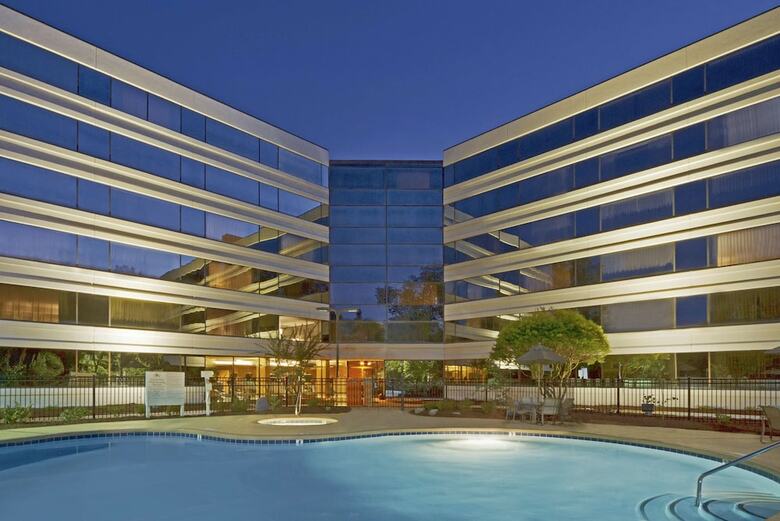 Hotel Hilton Durham Near Duke University