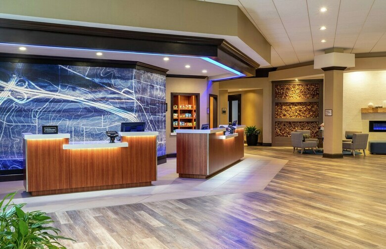 Hotel Hilton Durham Near Duke University