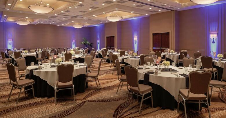 Hotel Hilton Durham Near Duke University