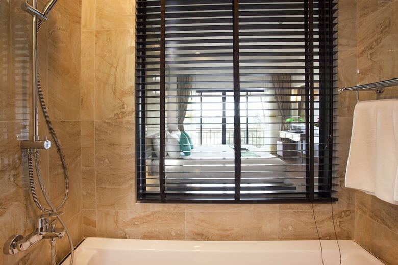 Hotel Rk Riverside Resort & Spa