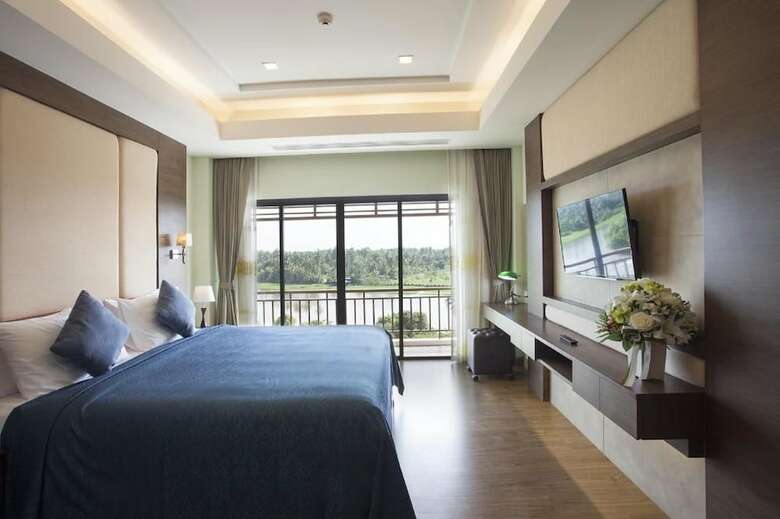Hotel Rk Riverside Resort & Spa