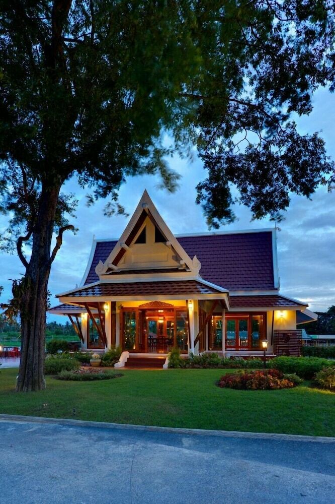 Hotel Rk Riverside Resort & Spa