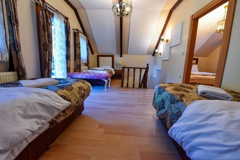 Ada Bungalow Hotel