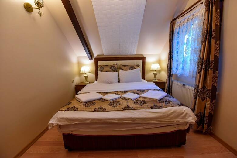 Ada Bungalow Hotel