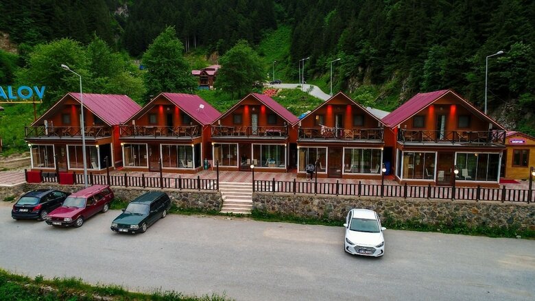 Ada Bungalow Hotel