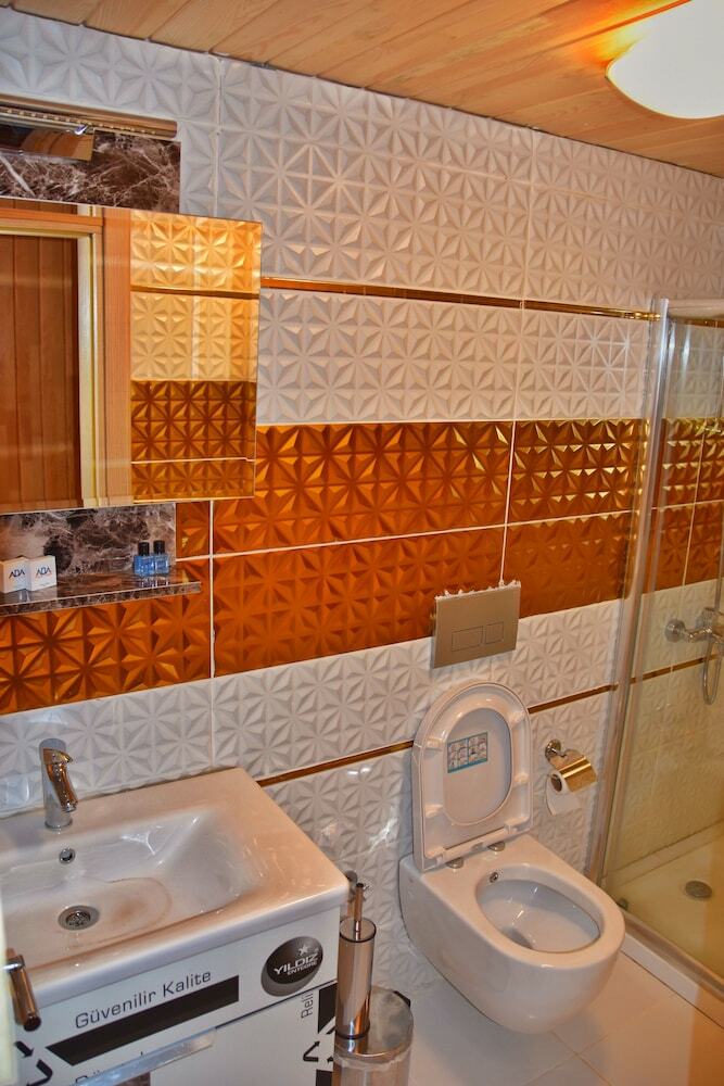 Ada Bungalow Hotel