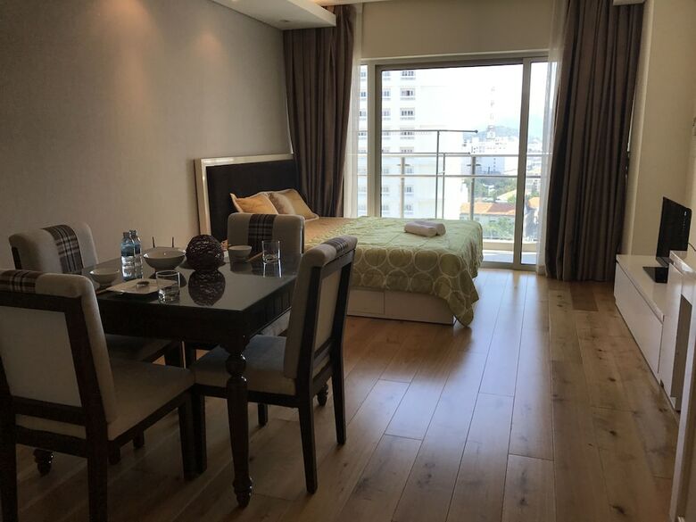 Handy Nha Trang Center Apartment