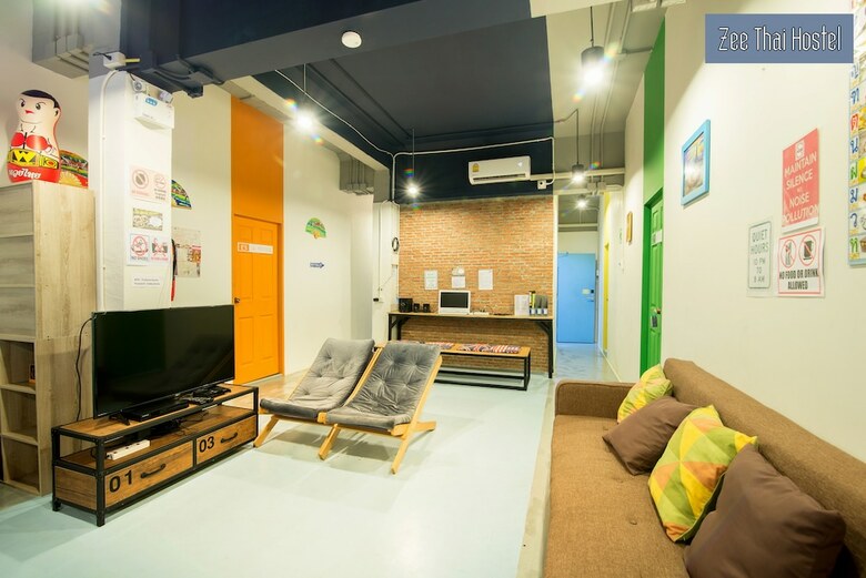 Hostal Zee Thai Hostel
