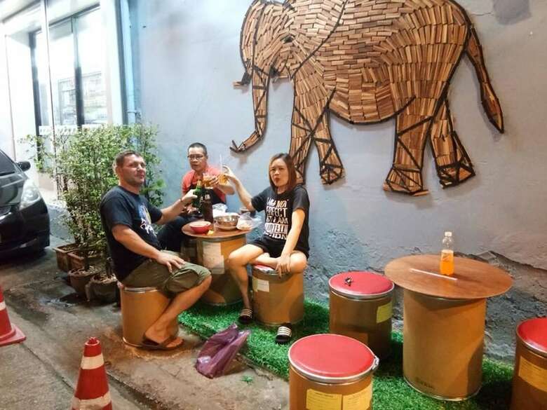 Hostal Zee Thai Hostel