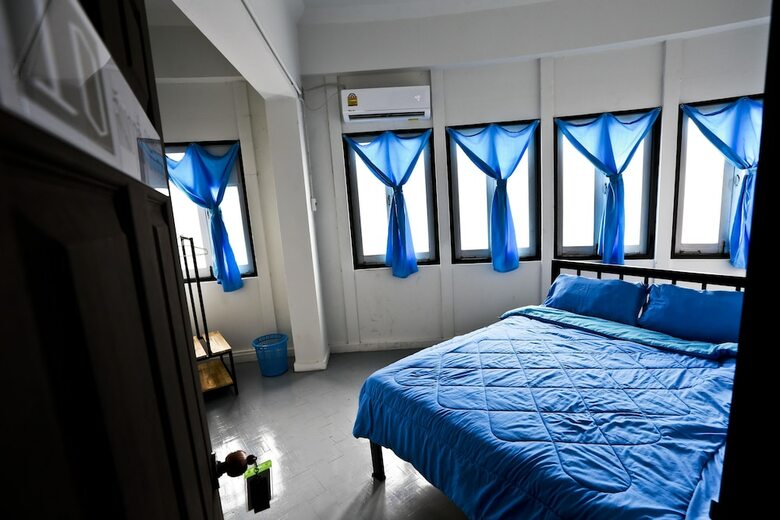 Hostal Zee Thai Hostel