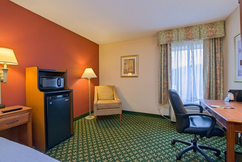 Hotel Hampton Inn By Hilton Concord/bow