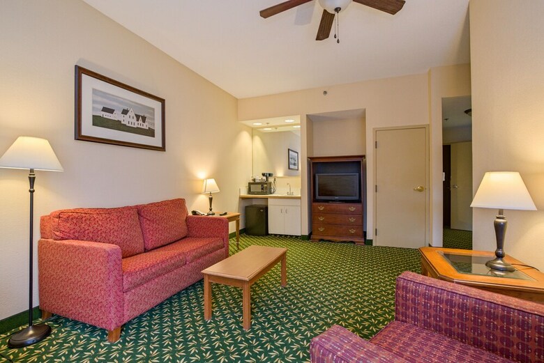 Hotel Hampton Inn By Hilton Concord/bow
