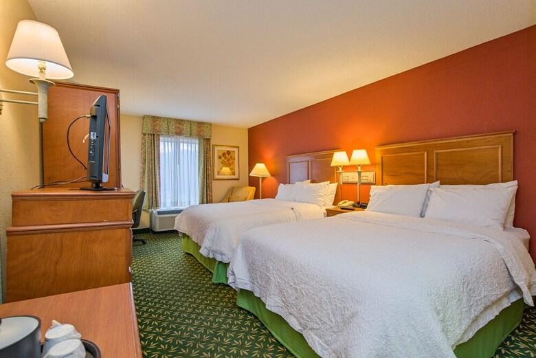 Hotel Hampton Inn By Hilton Concord/bow