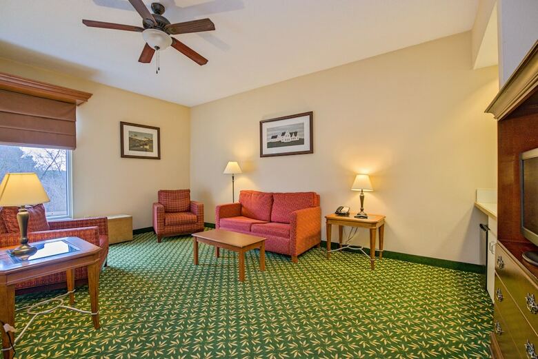 Hotel Hampton Inn By Hilton Concord/bow