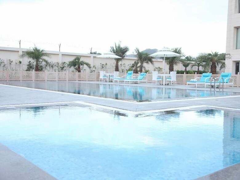 Hotel Grand Hira Resorts