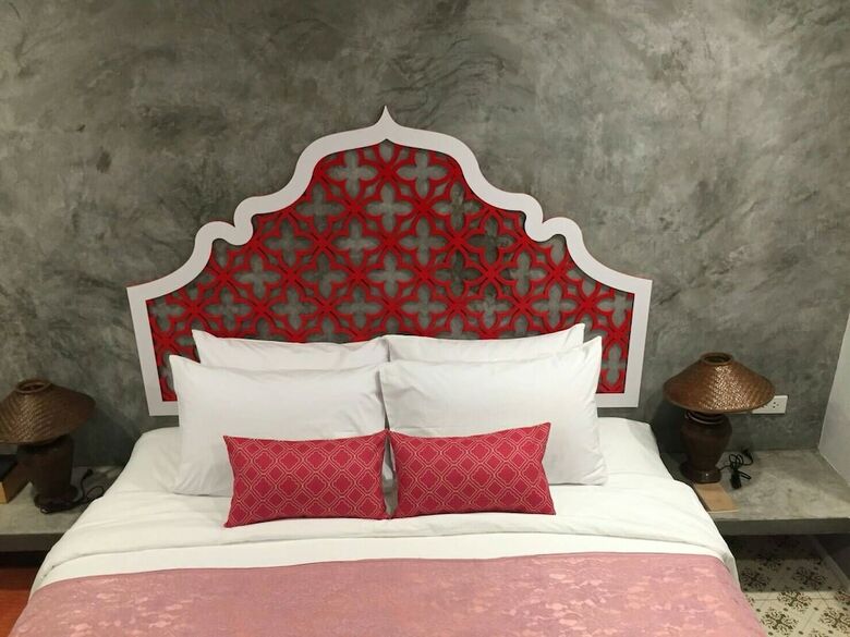 Hotel Mukrada House