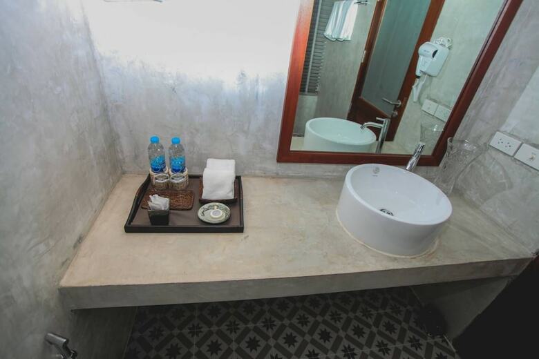 Hotel Mukrada House