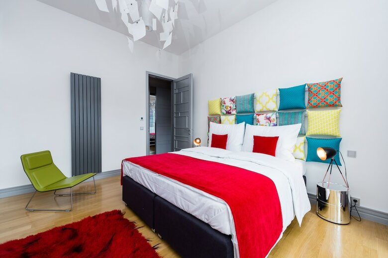 Empirent Aquarius Apartments