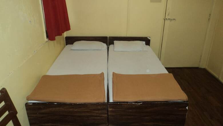 Benazeer Hotel