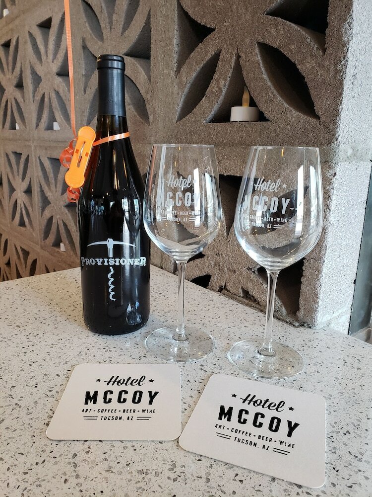 Hotel Mccoy - Art, Coffee, Beer, Wine