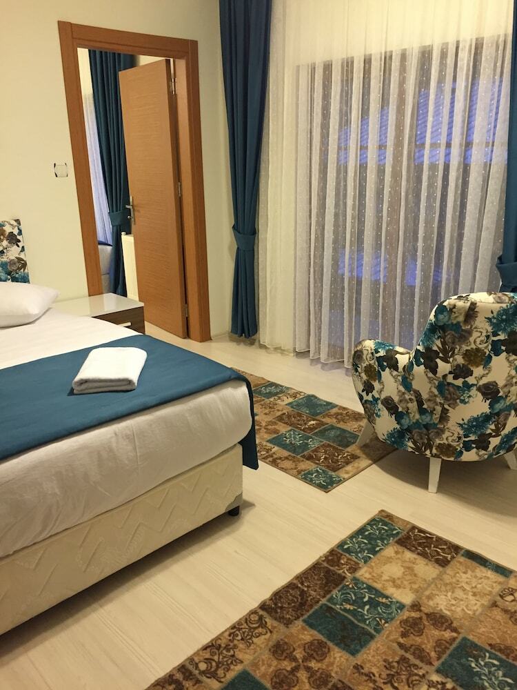 Hotel Mego Suite Otel