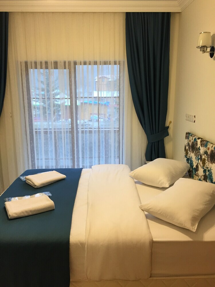 Hotel Mego Suite Otel