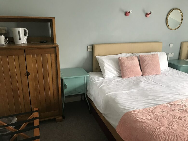 Hotel Rolling Wave Guesthouse