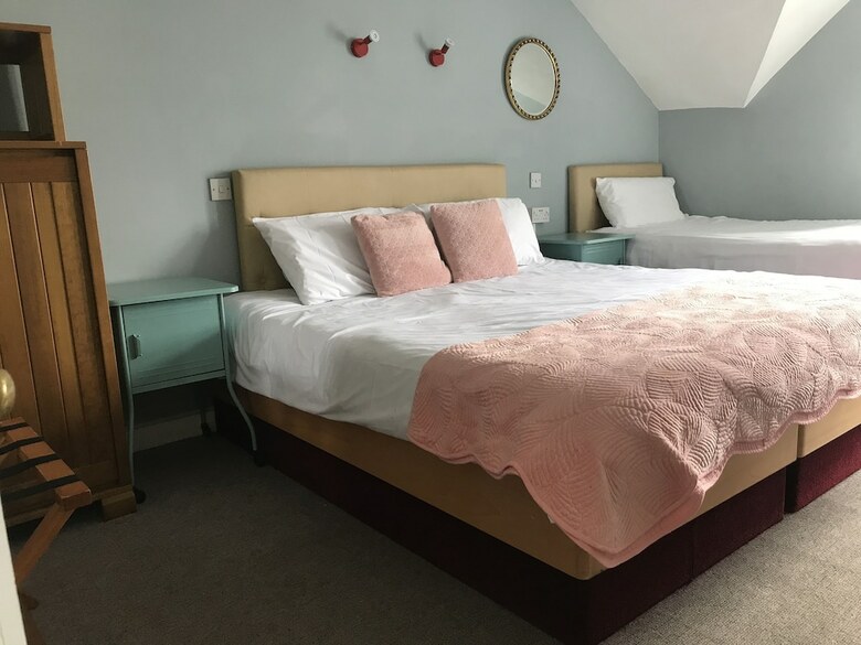 Hotel Rolling Wave Guesthouse