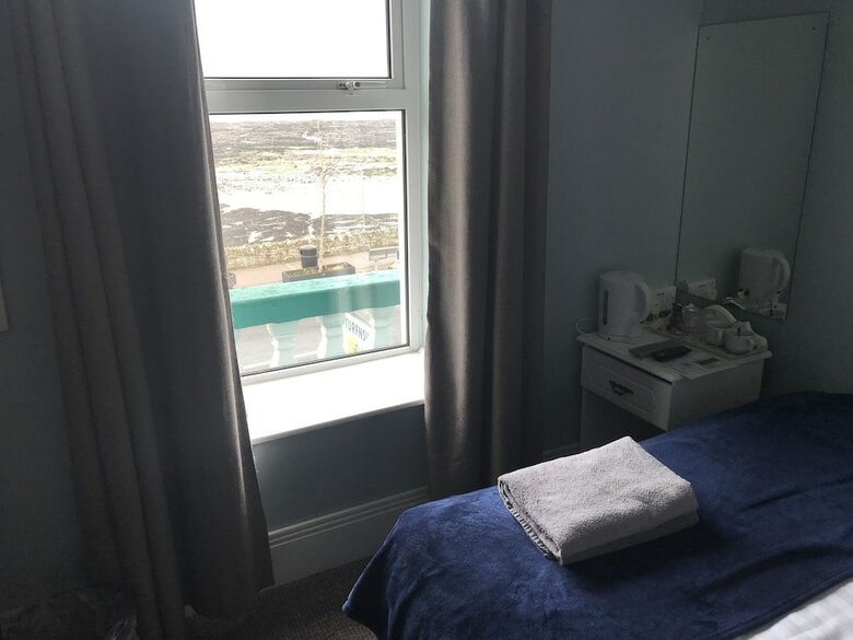 Hotel Rolling Wave Guesthouse