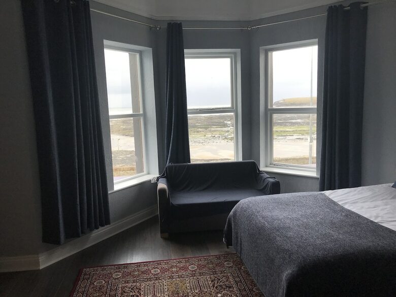 Hotel Rolling Wave Guesthouse