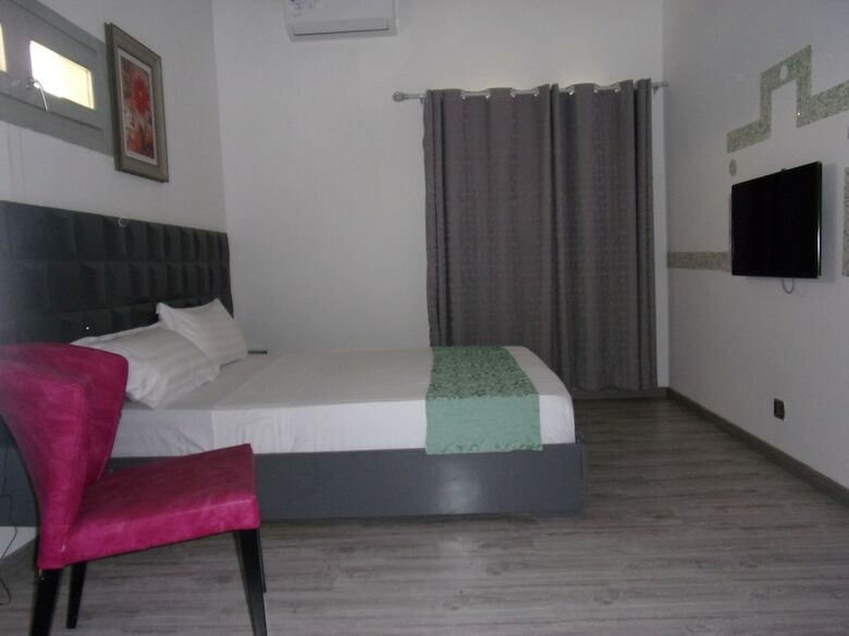 Jess Hotel Kpalim�