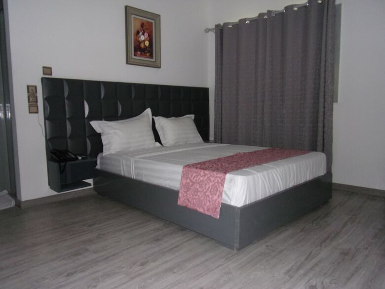 Jess Hotel Kpalim�