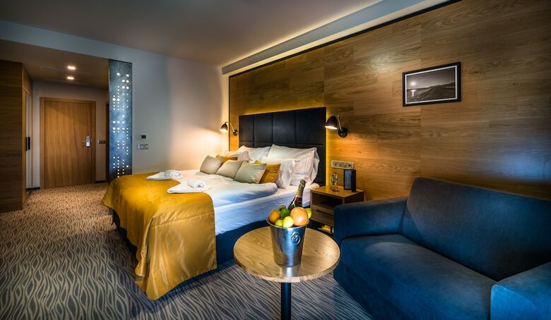 Hotel Galeria Thermal Be?e?ov�