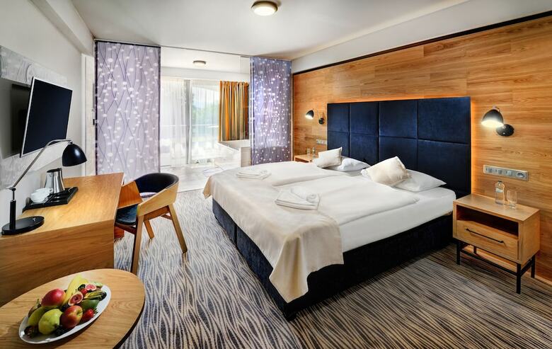 Hotel Galeria Thermal Be?e?ov�