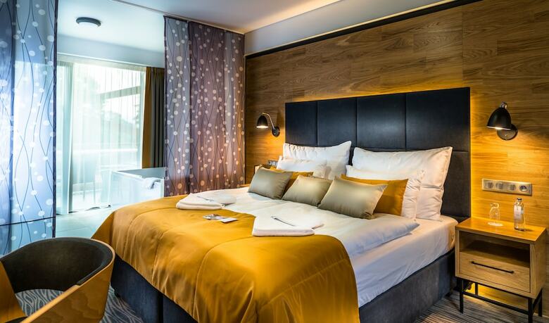 Hotel Galeria Thermal Be?e?ov�