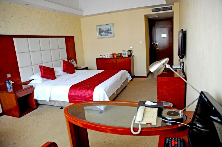 Dinis Business Hotel Kaiyuan Branch