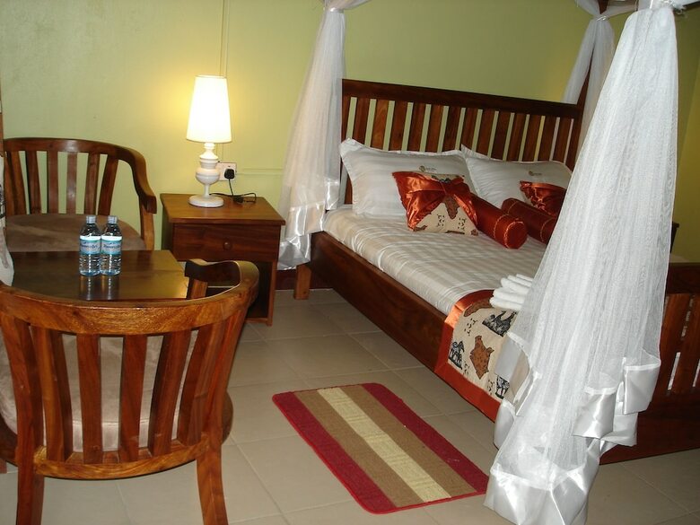 Posada Engiri Game Lodge And Campsite
